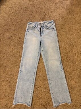 Buckle Light Wash Women's Straight-Leg Jeans